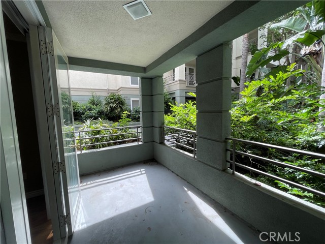 2253 Martin, Irvine CA: https://media.crmls.org/medias/5c4c82a0-fa00-4219-9f04-4f34af5c996d.jpg