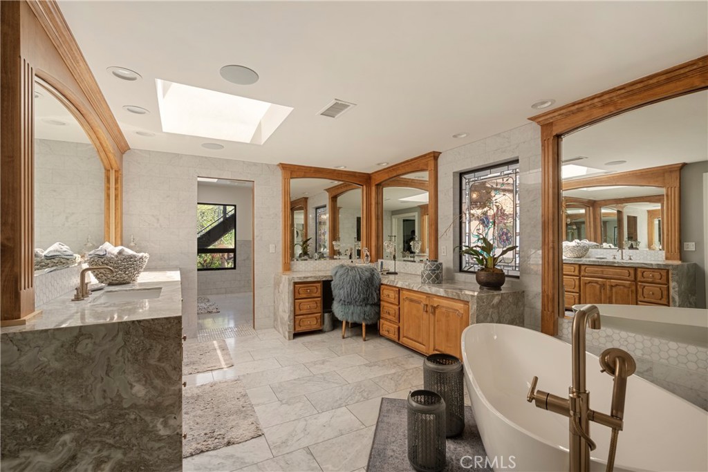 MLS #OC26143536 image #16