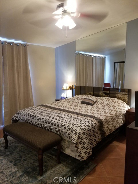 505 S Farrell Drive, Palm Springs CA: https://media.crmls.org/medias/5c4d0876-cfa4-472d-aad8-7035a957807e.jpg