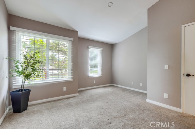 253 Gallery Way, Tustin CA: https://media.crmls.org/medias/5c4d331f-7166-4000-b827-24df7ca1b837.jpg