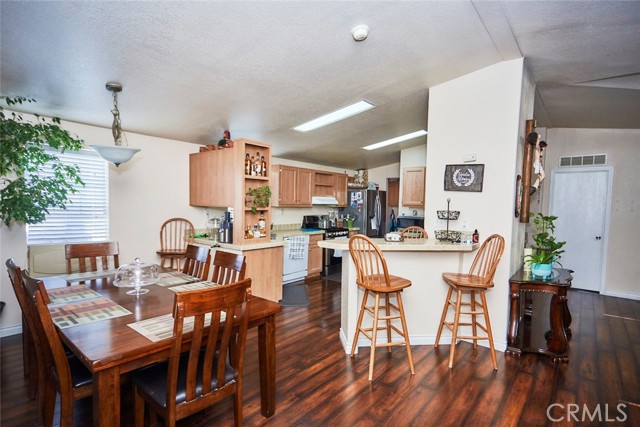 Detail Gallery Image 19 of 37 For 11025 Locust Ave, Lucerne Valley,  CA 92356 - 3 Beds | 2 Baths