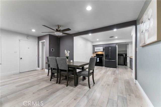 Detail Gallery Image 7 of 27 For 44410 Loneoak, Lancaster,  CA 93534 - 4 Beds | 2 Baths