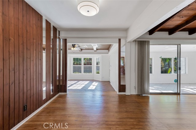 Detail Gallery Image 10 of 37 For 15930 Tuba St, North Hills,  CA 91343 - 3 Beds | 2 Baths