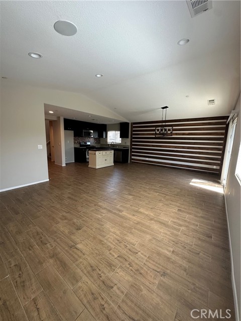 Detail Gallery Image 6 of 24 For 29334 Linden Pl, Lake Elsinore,  CA 92530 - 4 Beds | 3 Baths