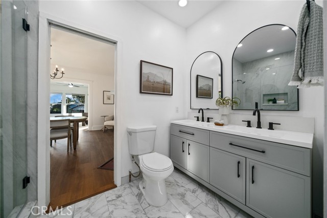 Detail Gallery Image 17 of 32 For 1148 Chestnut Ave, Long Beach,  CA 90813 - 4 Beds | 2 Baths