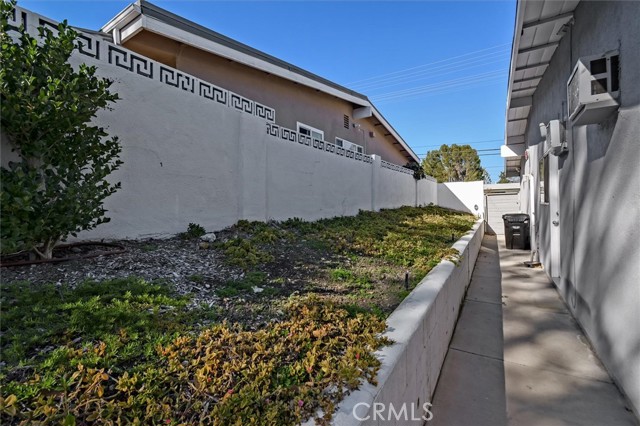 Detail Gallery Image 64 of 66 For 24216 Calvert St, Woodland Hills,  CA 91367 - 5 Beds | 3/1 Baths