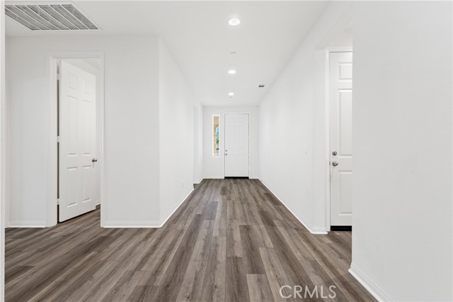 Detail Gallery Image 4 of 45 For 21122 Saratoga, Wildomar,  CA 92595 - 4 Beds | 2/1 Baths