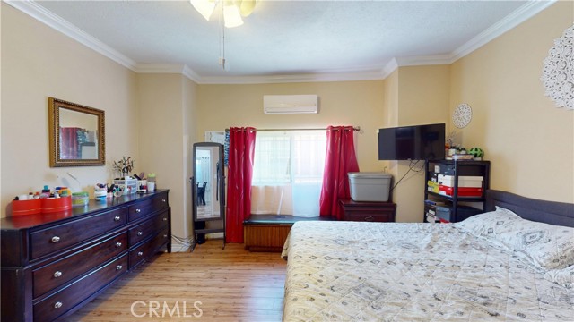 5854 Woodlawn Avenue, Los Angeles CA: https://media.crmls.org/medias/5c52534c-fae0-46d9-8c0e-a34097ff5816.jpg