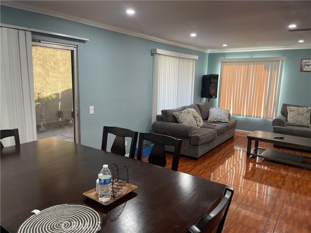 9386 Mesa Verde Drive, Montclair CA: https://media.crmls.org/medias/5c52e6a3-273c-4f86-ab0f-1b080958db60.jpg