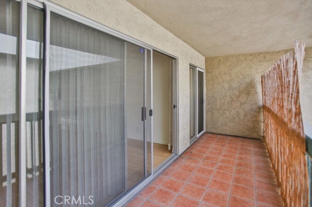 Image 17 of 27 For 576 Bellflower Boulevard 315