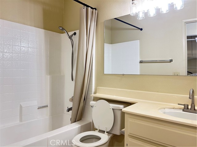 Detail Gallery Image 20 of 27 For 567 Springbrook, Irvine,  CA 92614 - 3 Beds | 2/1 Baths