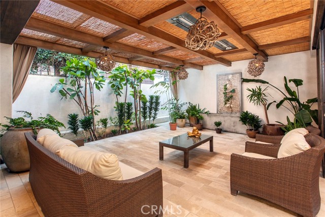 Detail Gallery Image 9 of 35 For 303 Poinsettia Ave, Corona Del Mar,  CA 92625 - 4 Beds | 3/1 Baths