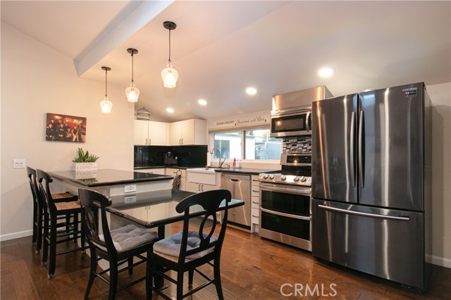 Detail Gallery Image 48 of 59 For 19501 Vintage St, Northridge,  CA 91324 - 7 Beds | 6 Baths