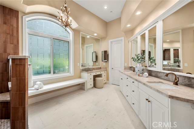 Detail Gallery Image 17 of 45 For 1767 N Kimbark Ln, Orange,  CA 92869 - 6 Beds | 6 Baths
