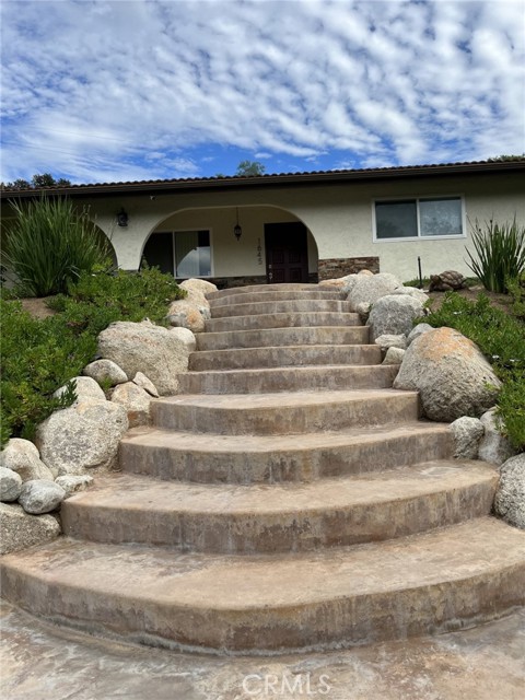 1645 Ranchwood Lane, Fallbrook, CA, 92028 1645 Ranchwood Lane, Fallbrook, CA, 92028