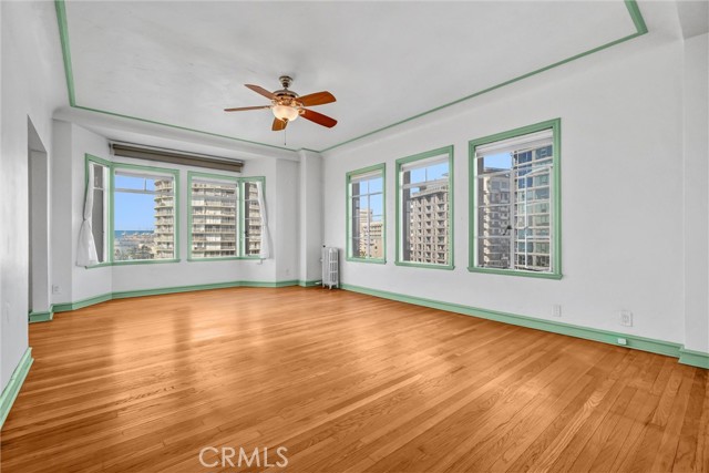 Detail Gallery Image 2 of 39 For 800 E Ocean Bld #902,  Long Beach,  CA 90802 - 1 Beds | 1 Baths