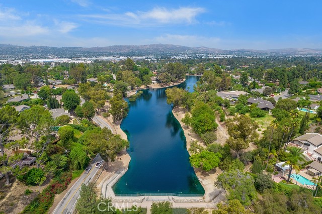 417 W Las Palmas Drive, Fullerton CA: https://media.crmls.org/medias/5c55b46f-5087-4d79-8bcd-9217de0ba14a.jpg