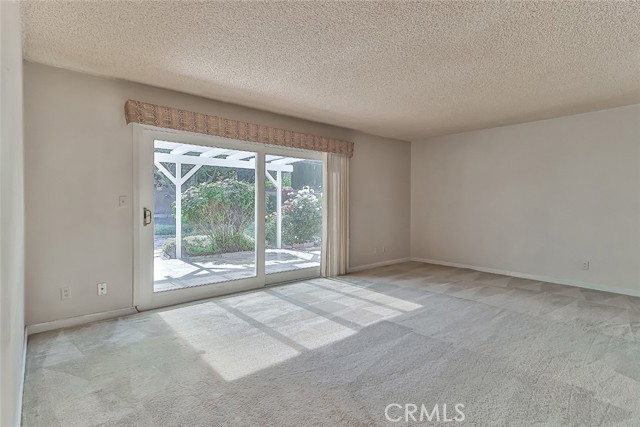 Detail Gallery Image 10 of 34 For 2212 Cordero Ave, Simi Valley,  CA 93065 - 3 Beds | 1/1 Baths