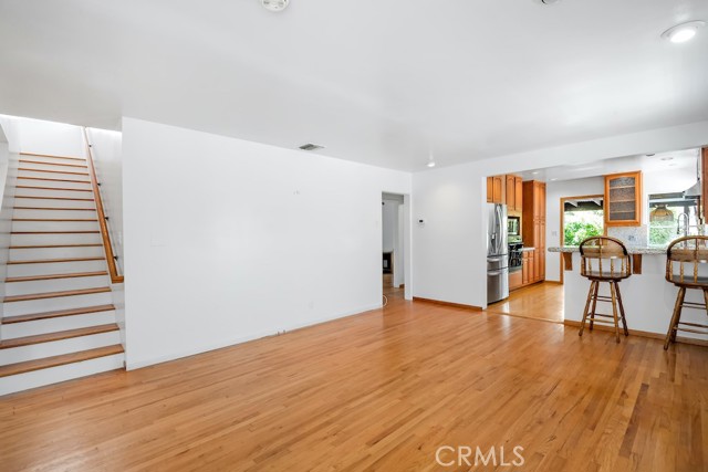 870 Rosecrans Avenue, Manhattan Beach, California 90266, 3 Bedrooms Bedrooms, ,2 BathroomsBathrooms,Residential,Sold,Rosecrans,SB21187159