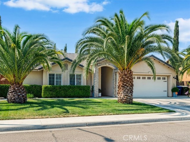 104 W Mariposa Street, Avenal CA: https://media.crmls.org/medias/5c570f69-c25d-415c-b597-2f3d3e959b67.jpg