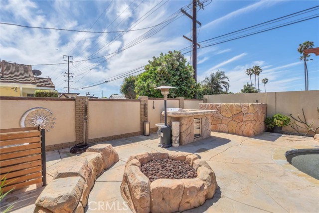 Detail Gallery Image 7 of 65 For 17267 Santa Isabel, Fountain Valley,  CA 92708 - 4 Beds | 2 Baths