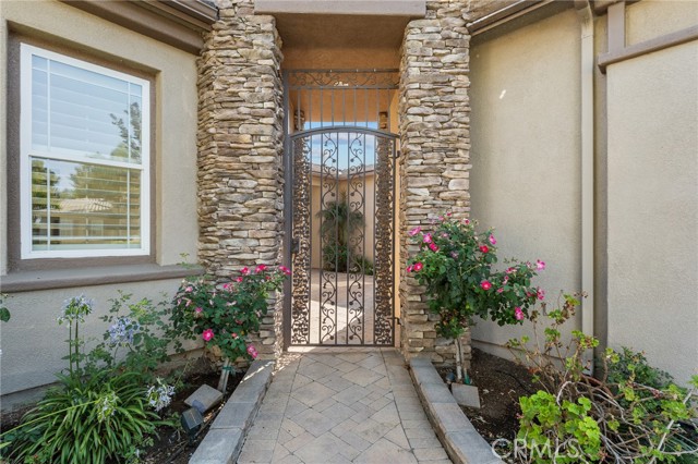 11533 Stoney Brook Court, Beaumont CA: https://media.crmls.org/medias/5c576d91-8fdd-4f10-998d-106c12fcab76.jpg