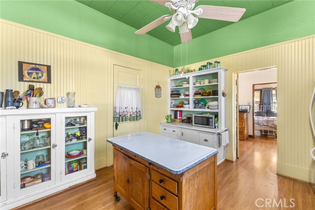 Detail Gallery Image 11 of 74 For 27953 Atlantic, Highland,  CA 92346 - 2 Beds | 1 Baths