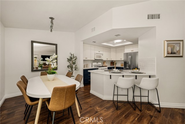 Image 16 of 63 For 28871 Oakview