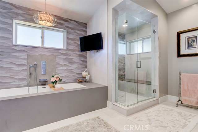 1833 8th Street, Manhattan Beach CA: https://media.crmls.org/medias/5c594ee1-a5c1-4553-b0fe-b878a0f6860f.jpg