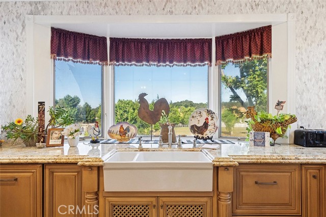 42580 Avenida Escala, Murrieta CA: https://media.crmls.org/medias/5c59f325-1ce6-4686-9d06-698479db4ca5.jpg