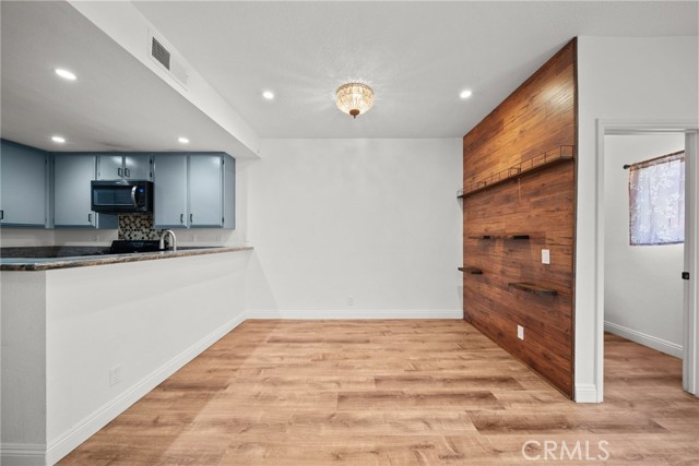 Detail Gallery Image 11 of 37 For 25725 Perlman #127,  Stevenson Ranch,  CA 91381 - 3 Beds | 2/1 Baths