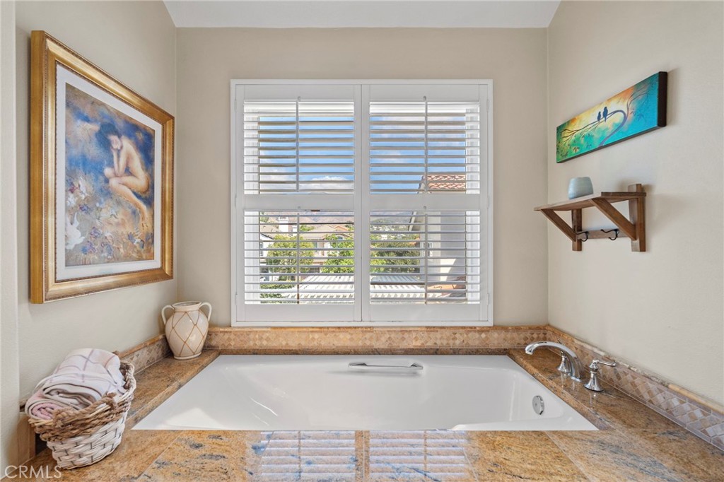 MLS #OC25192282 image #20