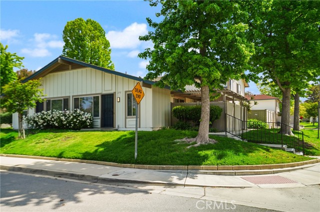 2192 Dawn Court photo 2