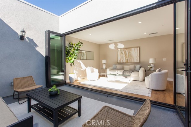 Detail Gallery Image 11 of 36 For 3682 Harriman Ave #3,  El Sereno,  CA 90032 - 2 Beds | 2/1 Baths