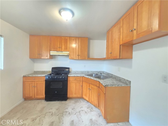 540 E 7th Street, Upland CA: https://media.crmls.org/medias/5c5b1a76-1753-4ba3-a057-aed4fd964e28.jpg