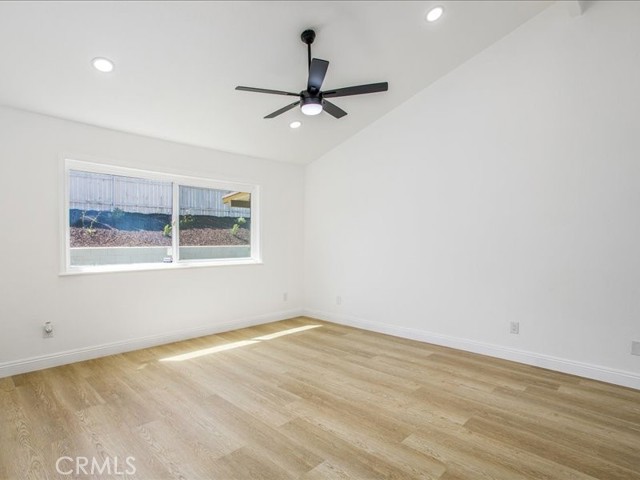 5734 N E Street, San Bernardino CA: https://media.crmls.org/medias/5c5bdeb6-26dd-4db5-ba5c-7135217251cb.jpg