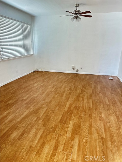 516 S Taylor S Street, Hemet CA: https://media.crmls.org/medias/5c5beffe-e164-4df9-a397-6bfa8c6c848d.jpg