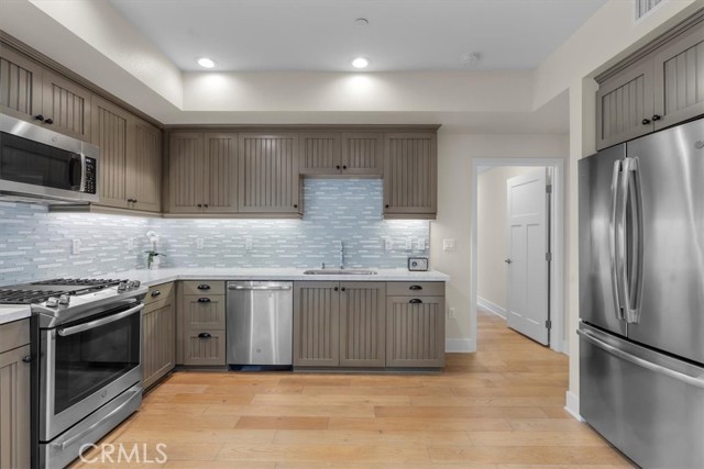 Detail Gallery Image 2 of 21 For 627 Deep Valley Dr #114,  Rolling Hills Estates,  CA 90274 - 1 Beds | 1 Baths