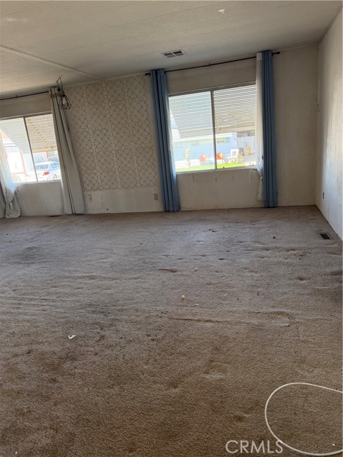 Detail Gallery Image 2 of 11 For 9391 California Ave #81,  Riverside,  CA 92503 - 2 Beds | 2 Baths