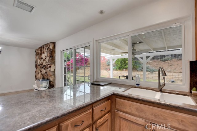 Detail Gallery Image 12 of 30 For 265 W Campus View Dr, Riverside,  CA 92507 - 4 Beds | 2 Baths