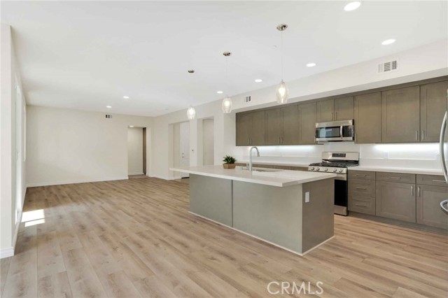 Detail Gallery Image 11 of 25 For 2850 Wagon Wheel #401,  Oxnard,  CA 93036 - 2 Beds | 2 Baths