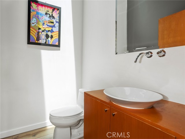 5762 Andasol Avenue, Encino CA: https://media.crmls.org/medias/5c5d0b5d-6f05-425f-ab93-1cf295ab246b.jpg
