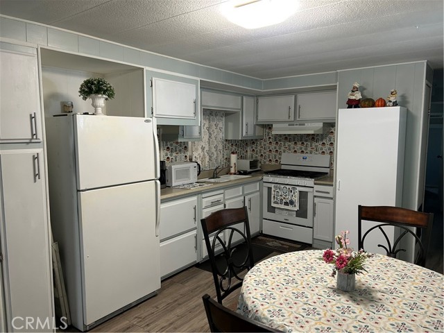 Detail Gallery Image 6 of 35 For 3734 Pacific St #40,  Highland,  CA 92346 - 2 Beds | 1 Baths