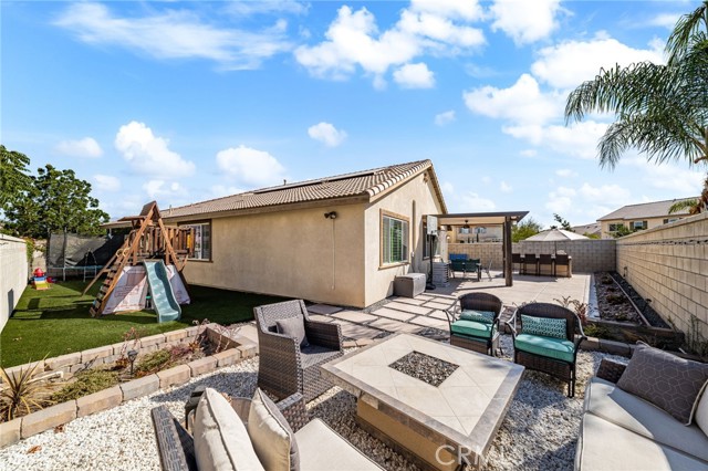 Detail Gallery Image 37 of 46 For 11923 Meander Way, Jurupa Valley,  CA 91752 - 4 Beds | 2 Baths