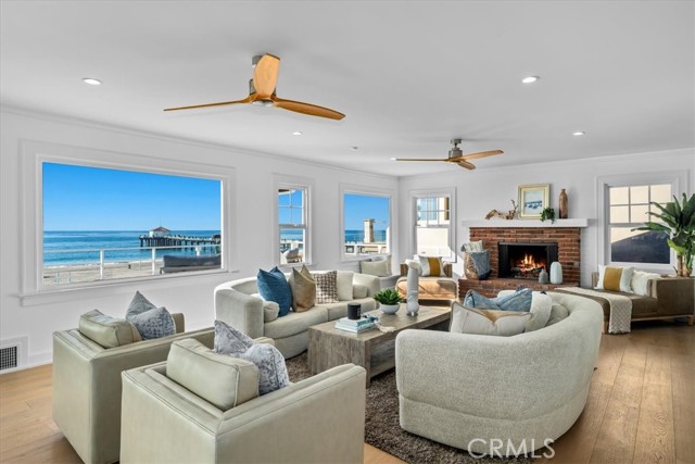 1000 The Strand, Manhattan Beach CA: https://media.crmls.org/medias/5c5e1aa4-b868-4a03-8b5e-87d244d04331.jpg