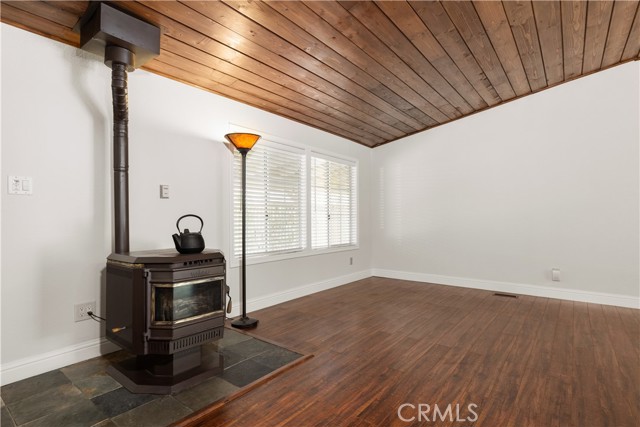 4250 Skylink Lane, Paso Robles CA: https://media.crmls.org/medias/5c5ebc50-a2bb-45f1-9a10-66ef87f4f974.jpg