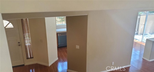 Detail Gallery Image 7 of 14 For 8090 E Goldenrod Ln, Anaheim,  CA 92808 - 3 Beds | 3 Baths