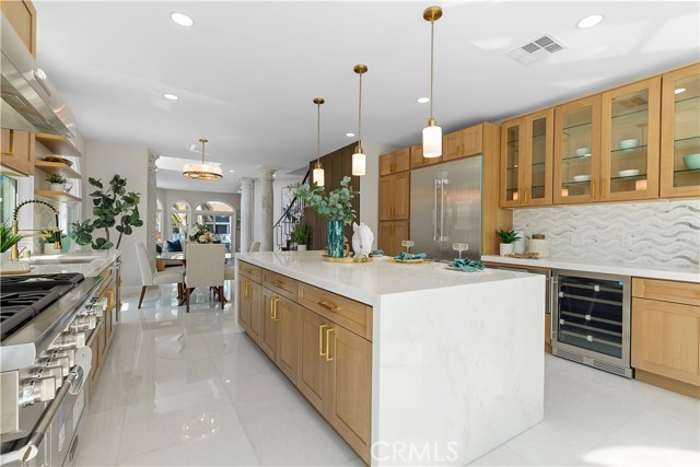 302 18th, Huntington Beach CA: https://media.crmls.org/medias/5c5faf16-007e-417a-9ab7-a1ca46793356.jpg