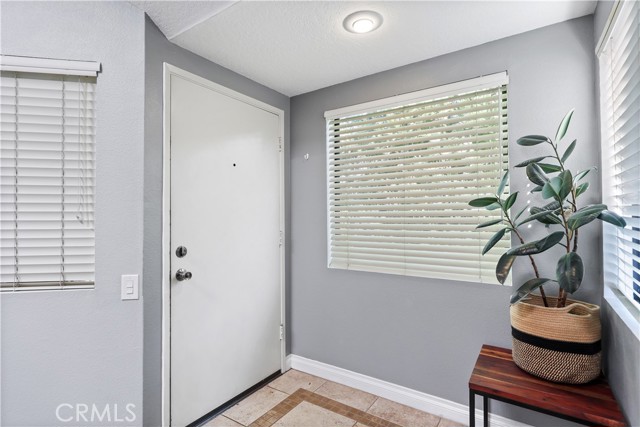 Detail Gallery Image 4 of 23 For 5744 E Creekside Ave #58,  Orange,  CA 92869 - 1 Beds | 1 Baths