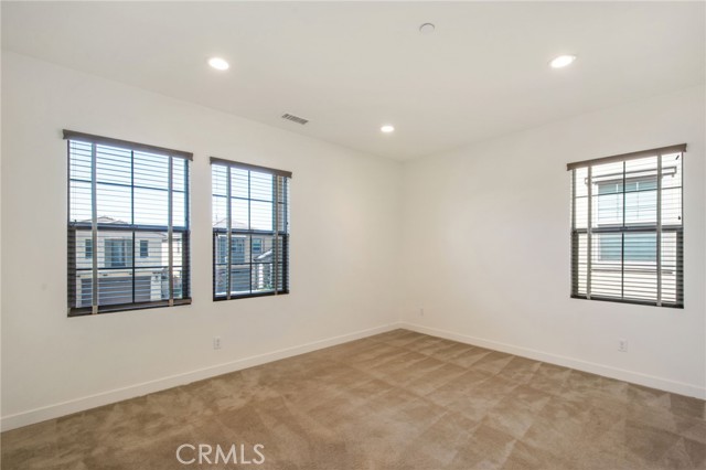 731 E Orange Blossom Way, Azusa CA: https://media.crmls.org/medias/5c60ae8e-a138-458b-bc4a-3fab10934cee.jpg